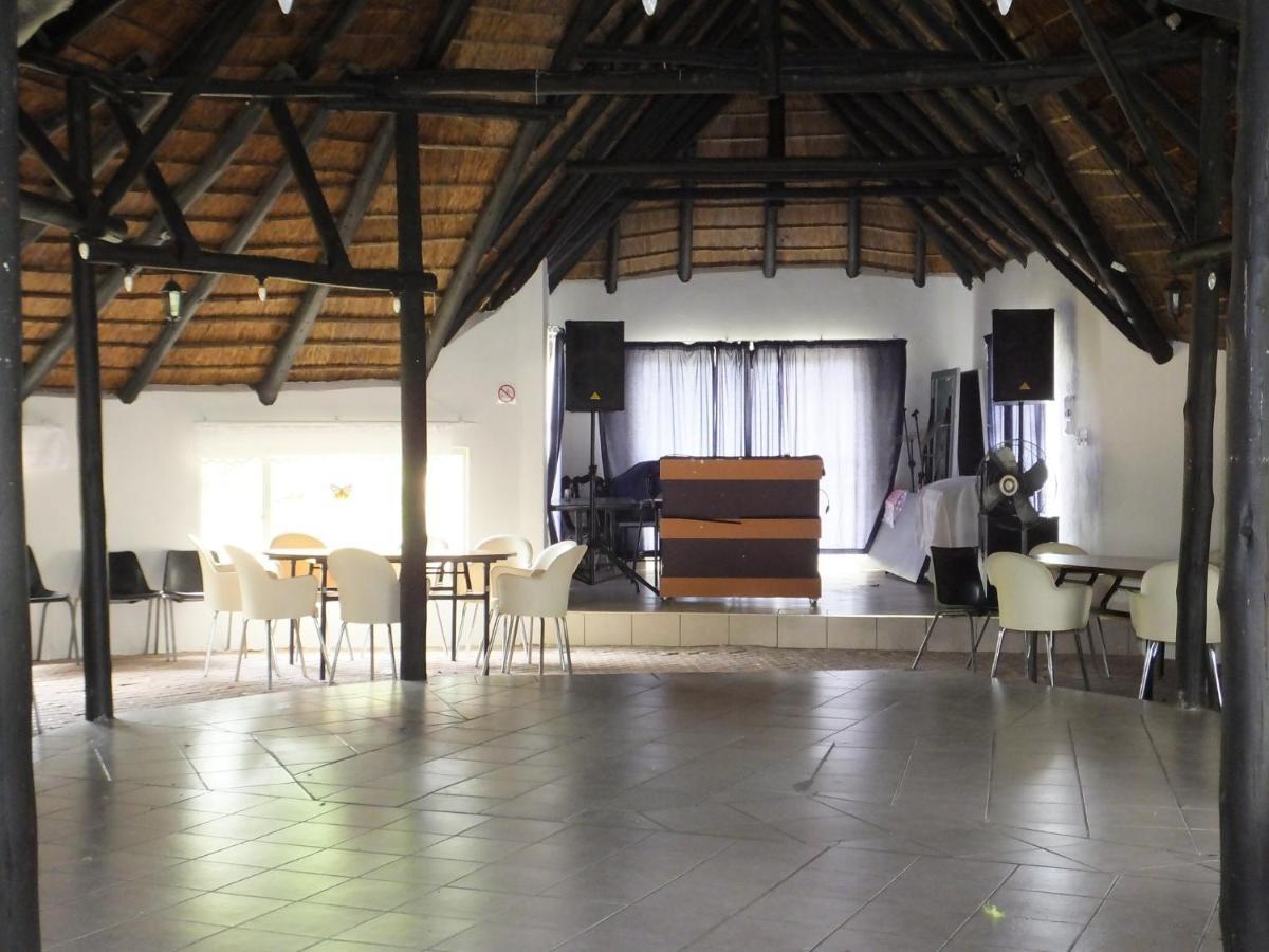 Suzie'S Loft - Nude - Suneden Family Naturist Resort Pretoria-Noord Buitenkant foto