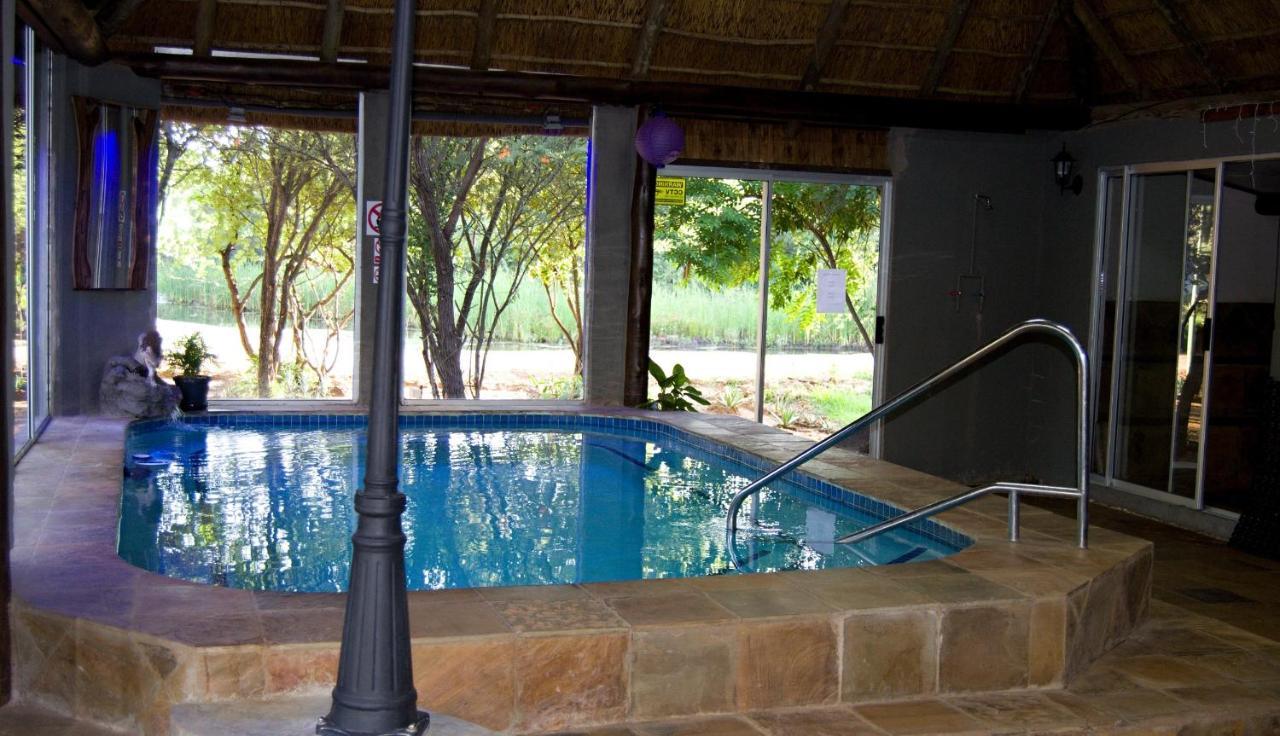Suzie'S Loft - Nude - Suneden Family Naturist Resort Pretoria-Noord Buitenkant foto